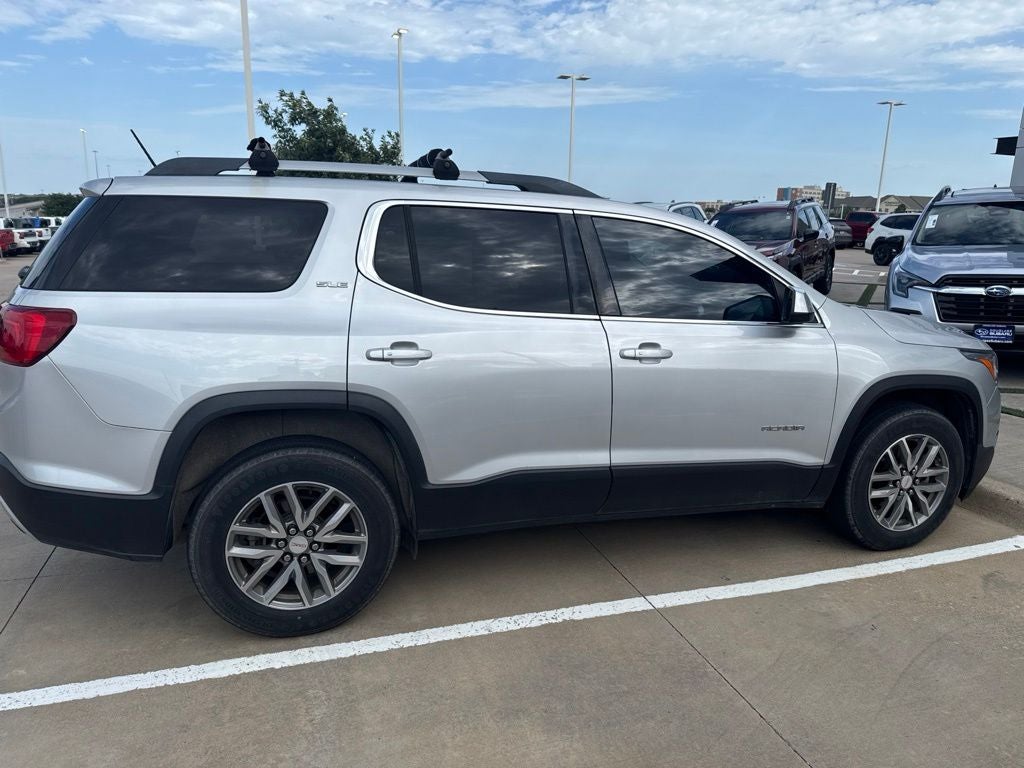 2017 GMC Acadia SLE-2