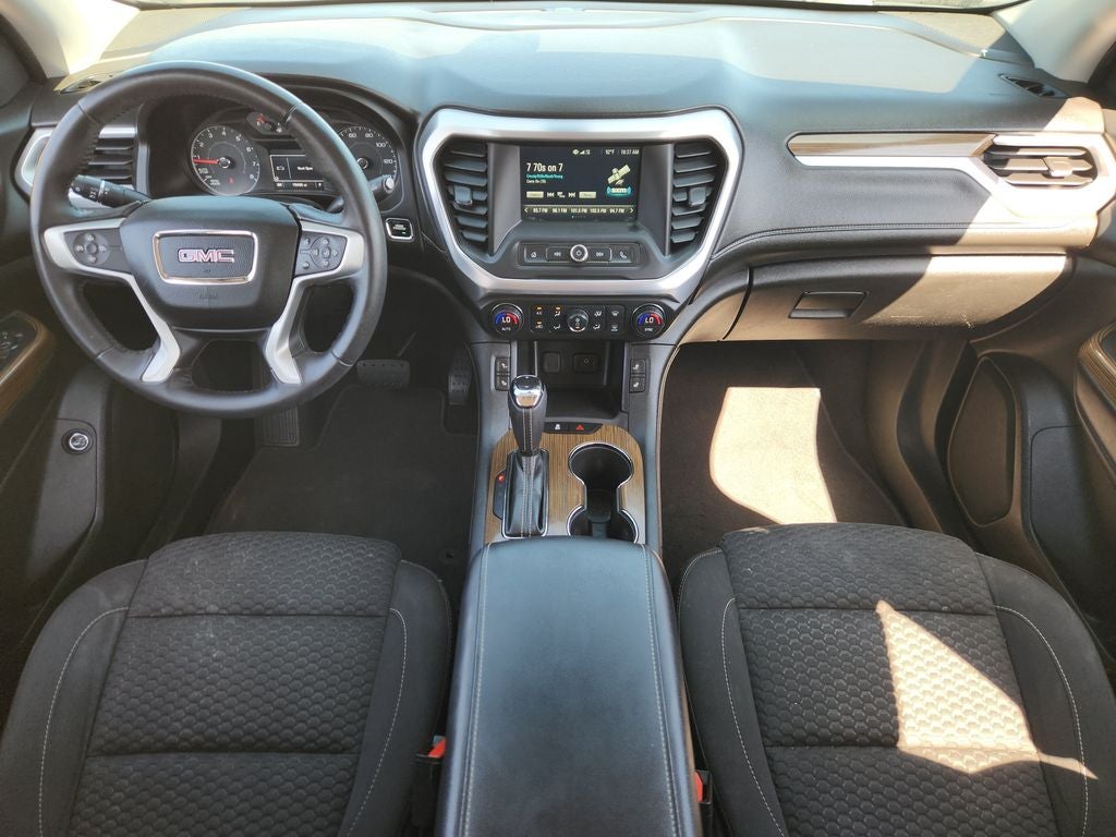 2017 GMC Acadia SLE-2