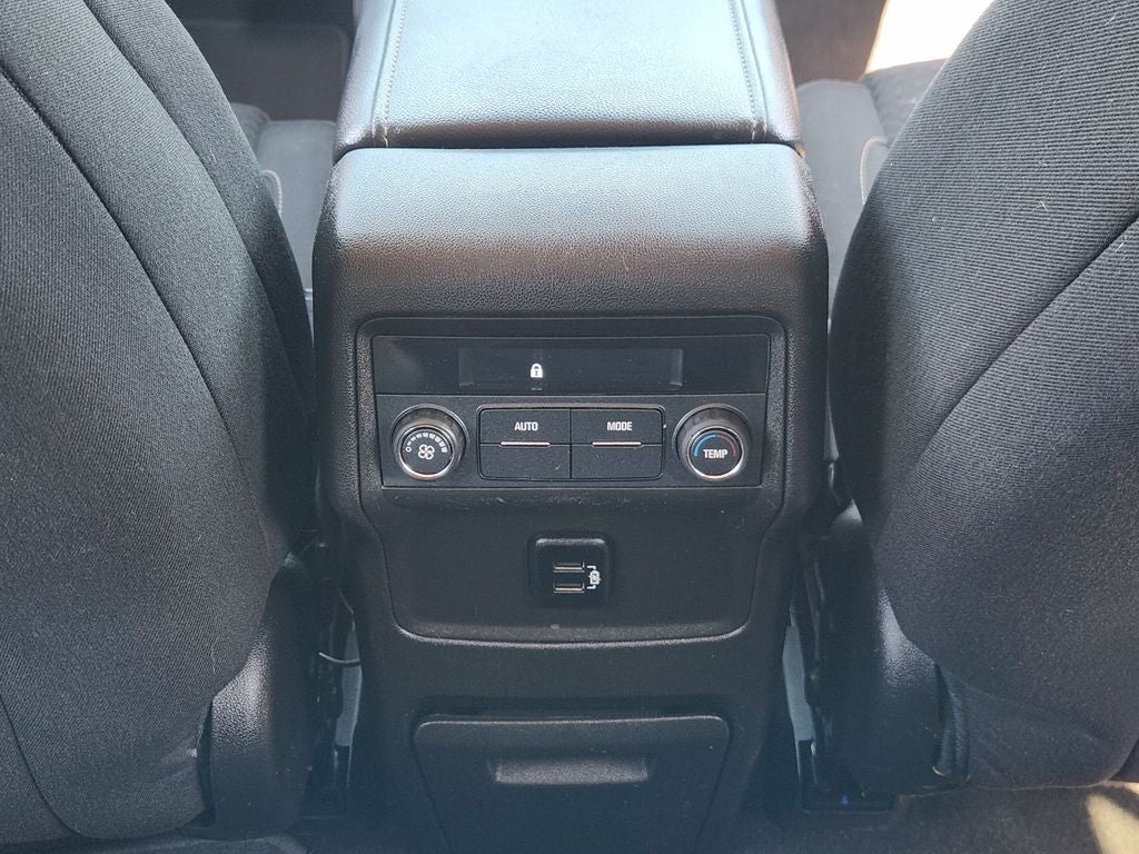 2017 GMC Acadia SLE-2