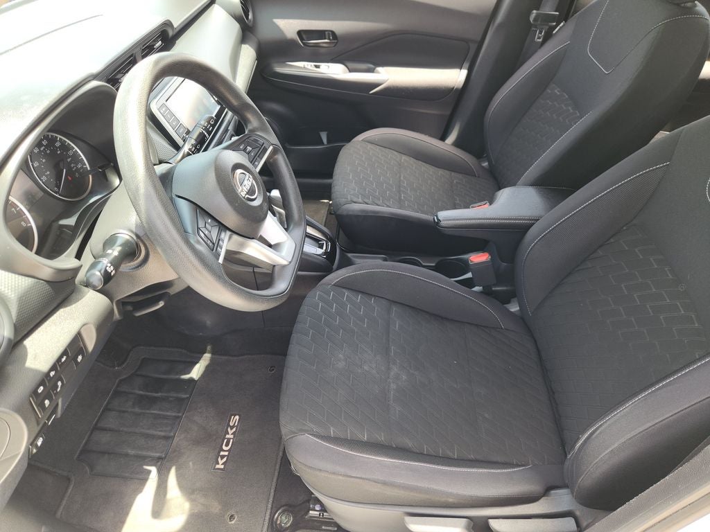 2022 Nissan Kicks S