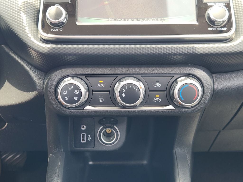 2022 Nissan Kicks S