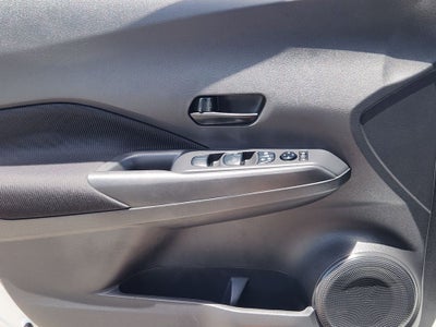 2022 Nissan Kicks S