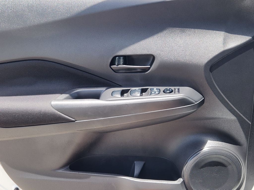 2022 Nissan Kicks S