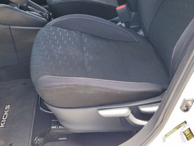 2022 Nissan Kicks S