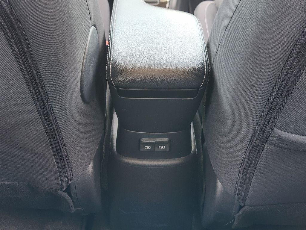 2022 Nissan Kicks S