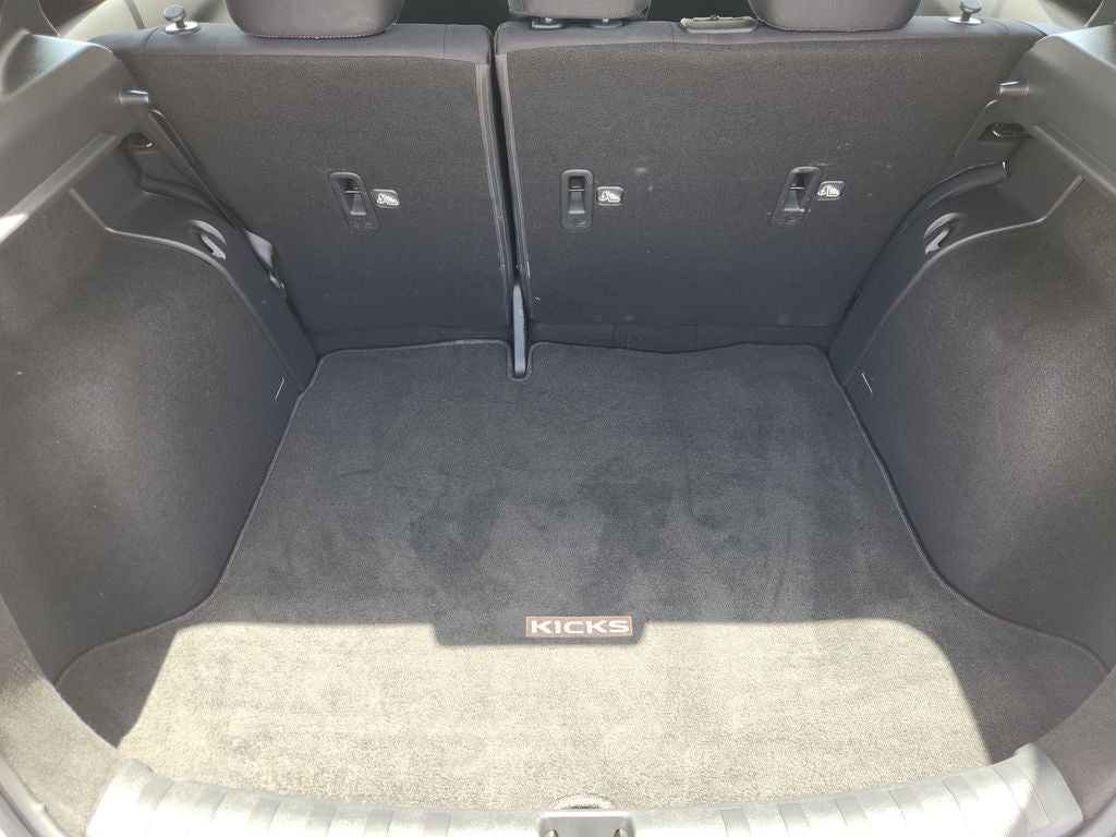 2022 Nissan Kicks S