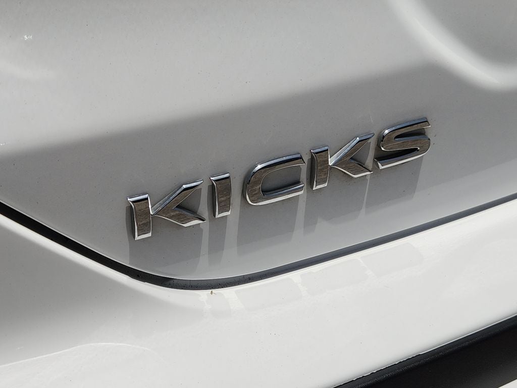 2022 Nissan Kicks S