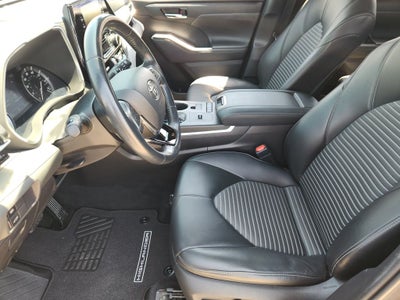 2021 Toyota Highlander XSE