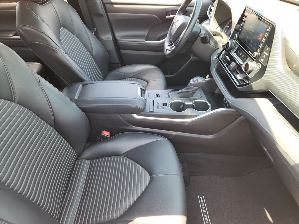 2021 Toyota Highlander XSE