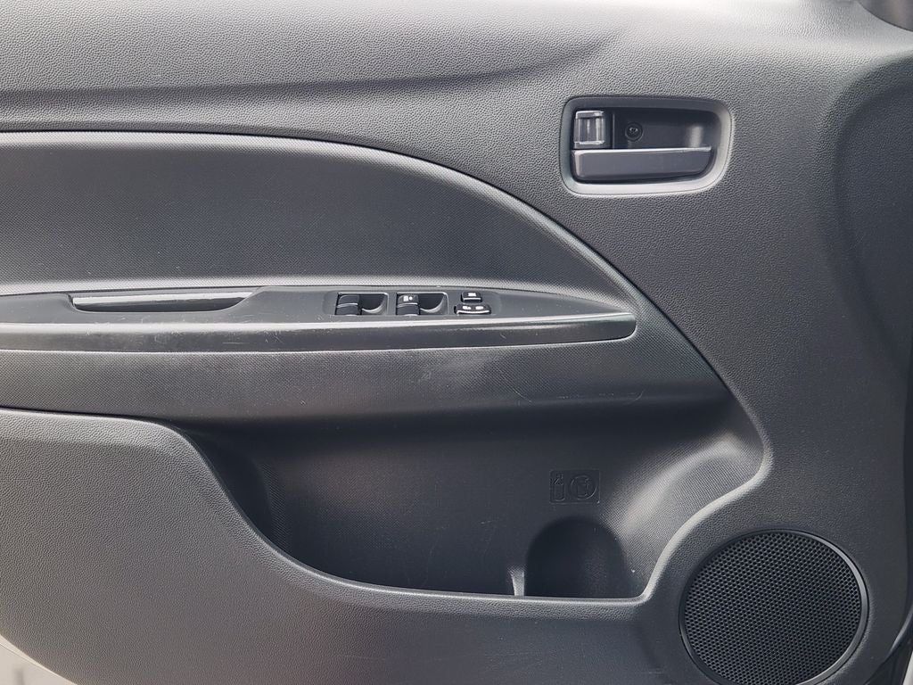 2022 Mitsubishi Mirage ES
