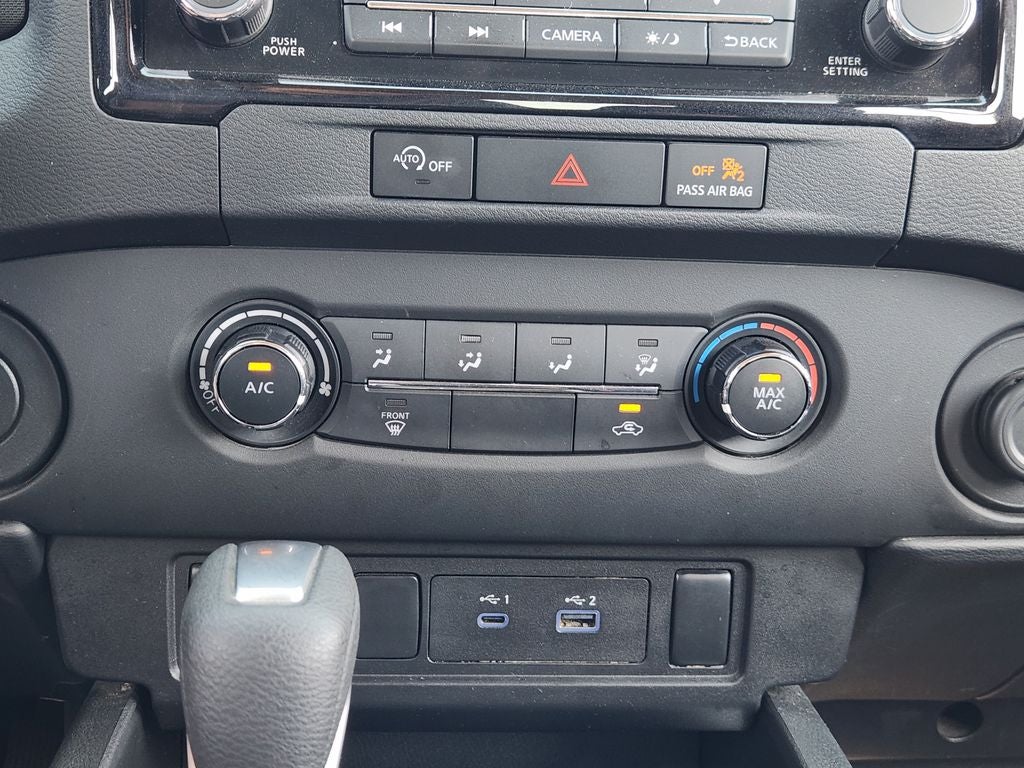 2024 Nissan Frontier SV