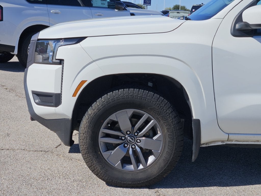 2025 Nissan Frontier SV