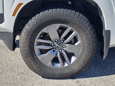 2025 Nissan Frontier SV