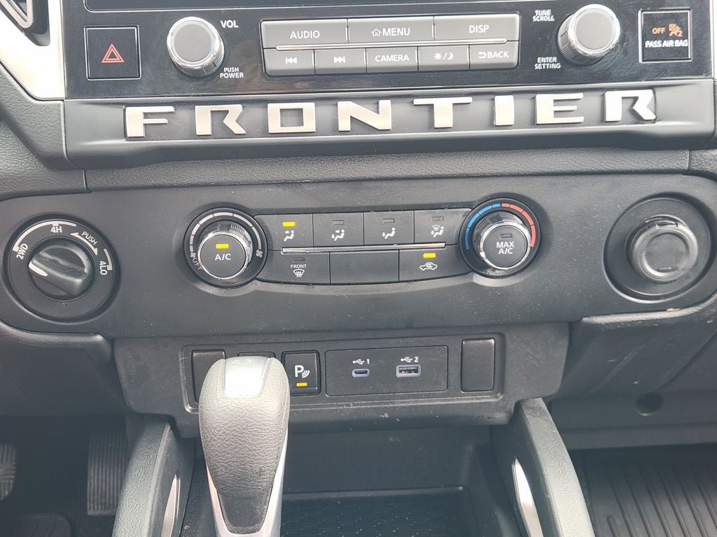 2025 Nissan Frontier SV