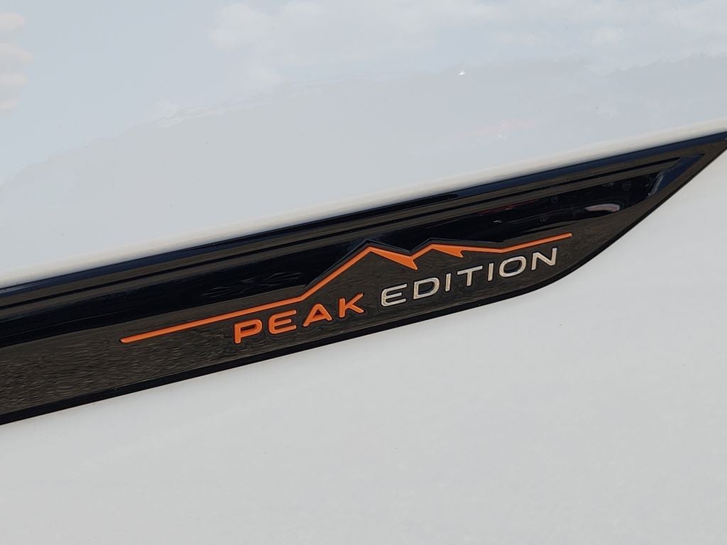 2025 Volkswagen Atlas 2.0T Peak Edition