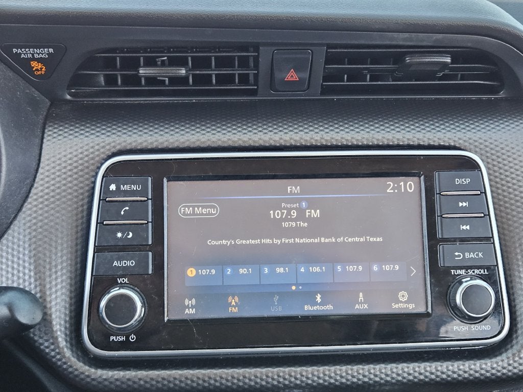 2019 Nissan Kicks S