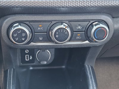 2019 Nissan Kicks S