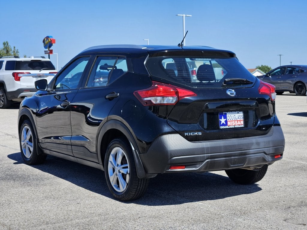 2019 Nissan Kicks S