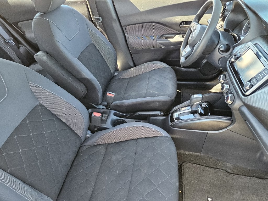 2019 Nissan Kicks S
