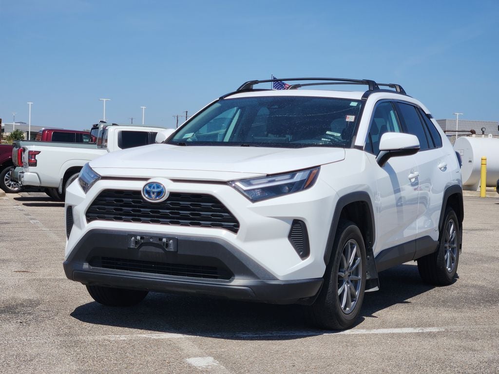 2022 Toyota RAV4 Hybrid XLE