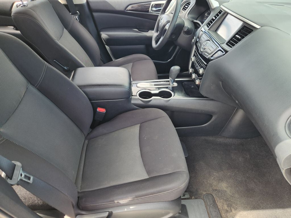 2020 Nissan Pathfinder S