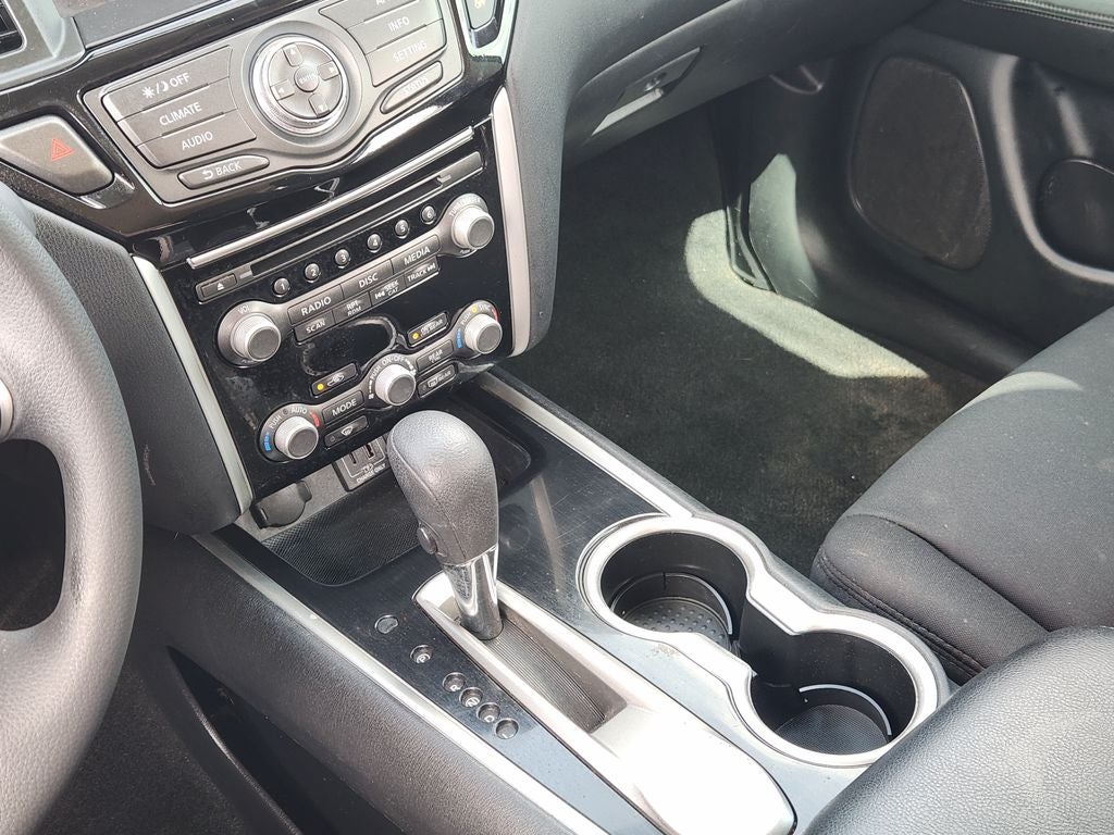 2020 Nissan Pathfinder S