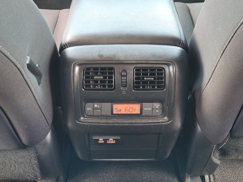 2020 Nissan Pathfinder S