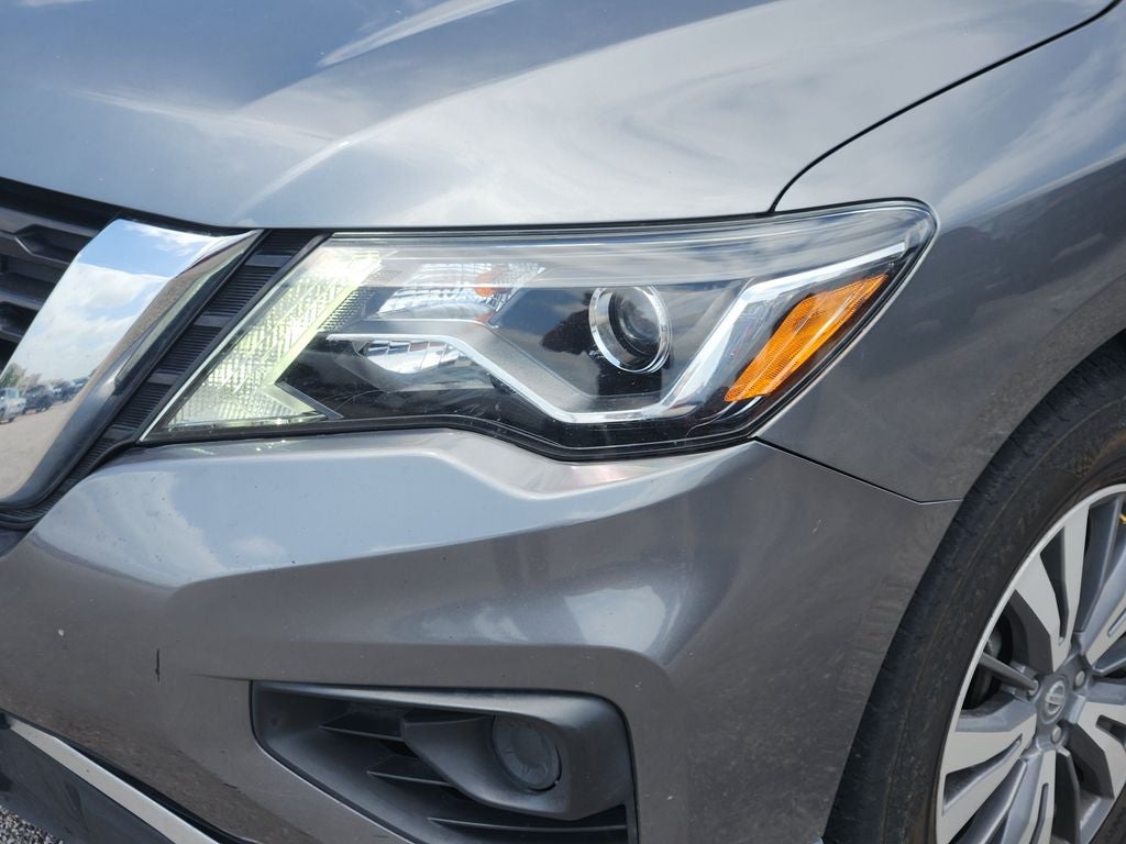 2020 Nissan Pathfinder S