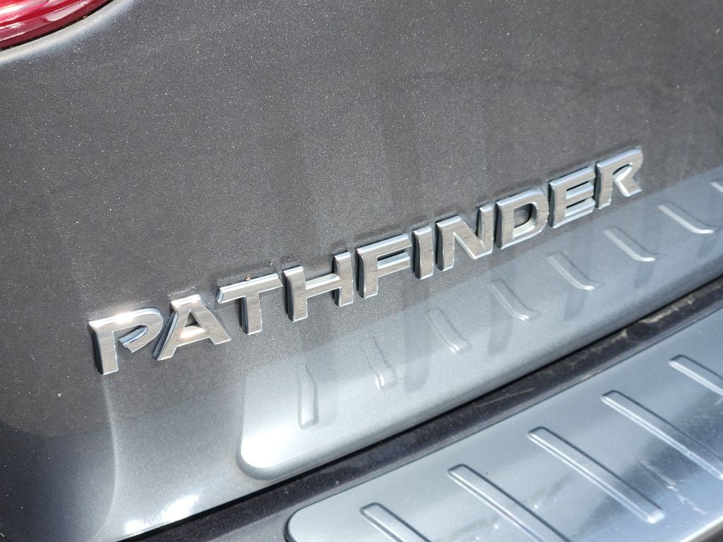 2020 Nissan Pathfinder S
