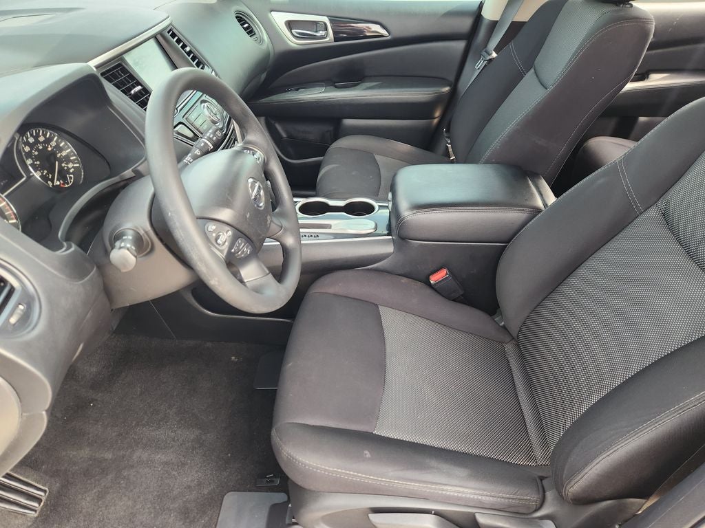 2020 Nissan Pathfinder S