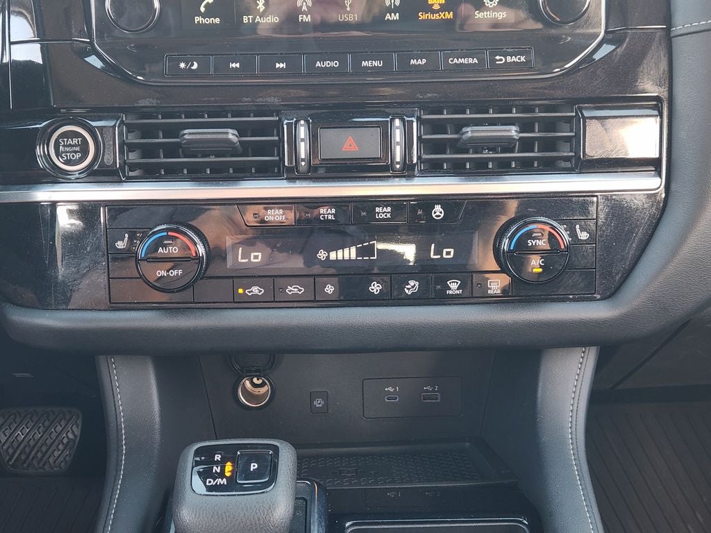 2024 Nissan Pathfinder SL