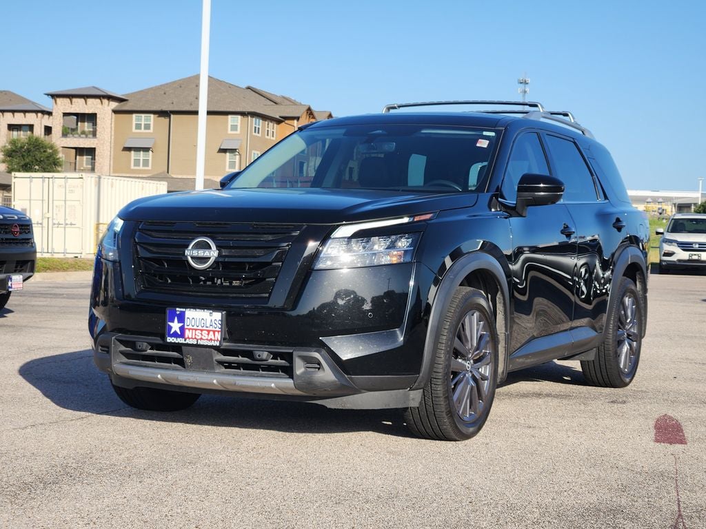 2024 Nissan Pathfinder SL