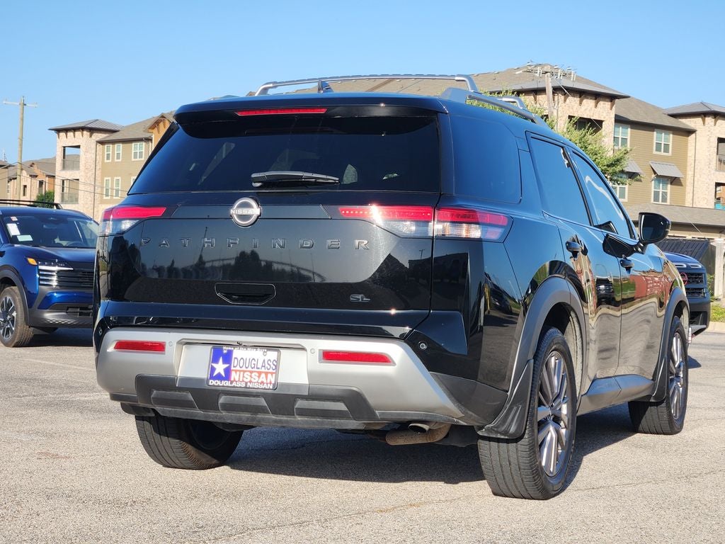 2024 Nissan Pathfinder SL