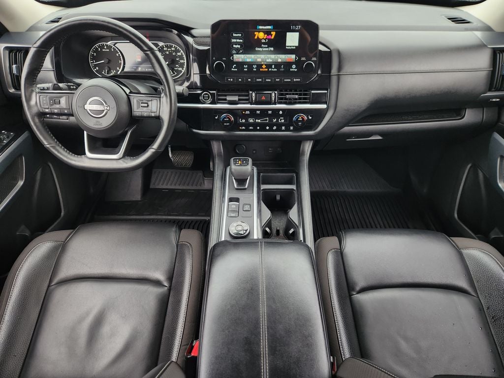 2023 Nissan Pathfinder SL