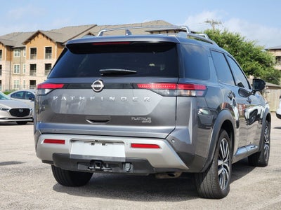 2023 Nissan Pathfinder Platinum