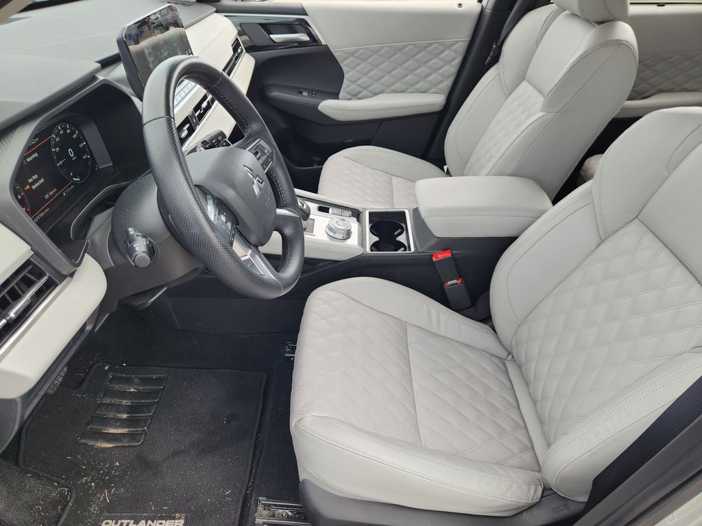 2024 Mitsubishi Outlander SEL