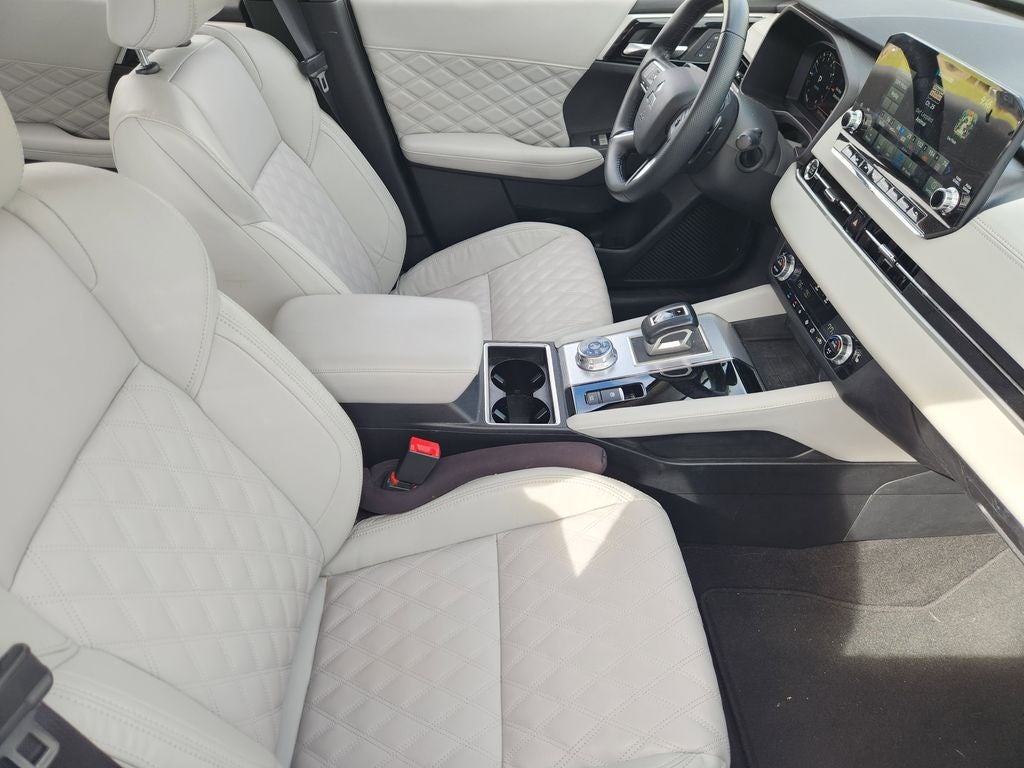 2024 Mitsubishi Outlander SEL