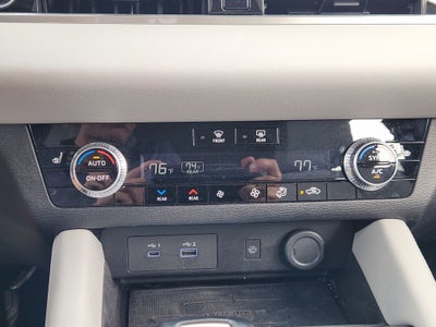 2024 Mitsubishi Outlander SEL