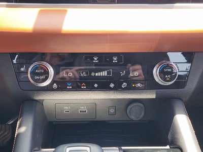 2024 Mitsubishi Outlander SEL