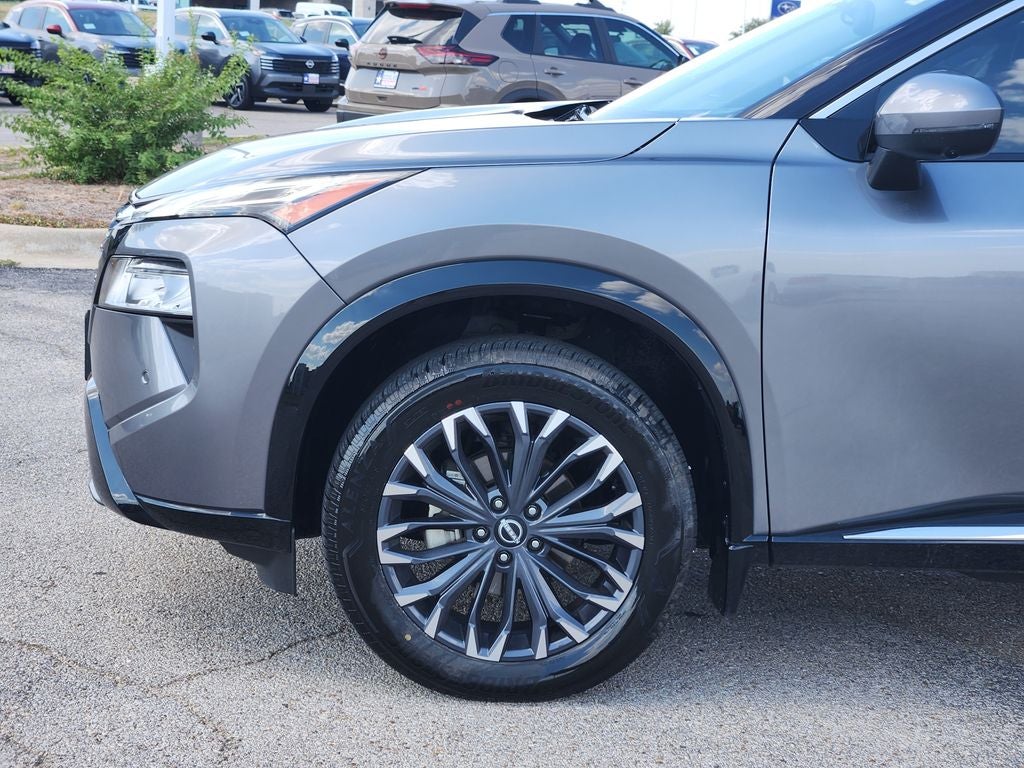2025 Nissan Rogue Platinum