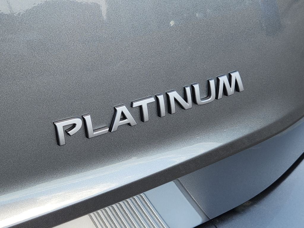 2025 Nissan Rogue Platinum