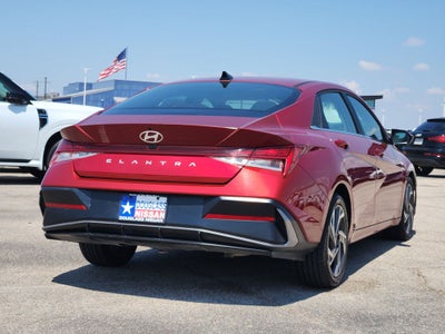 2025 Hyundai Elantra SEL Convenience