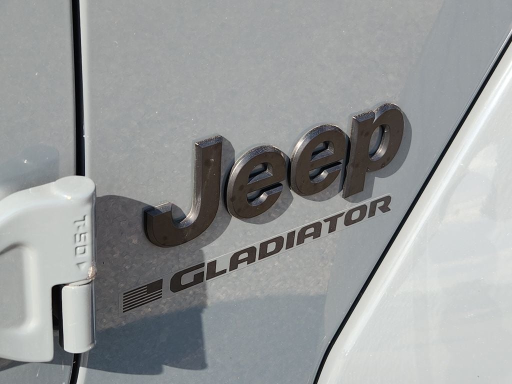 2025 Jeep Gladiator Nighthawk