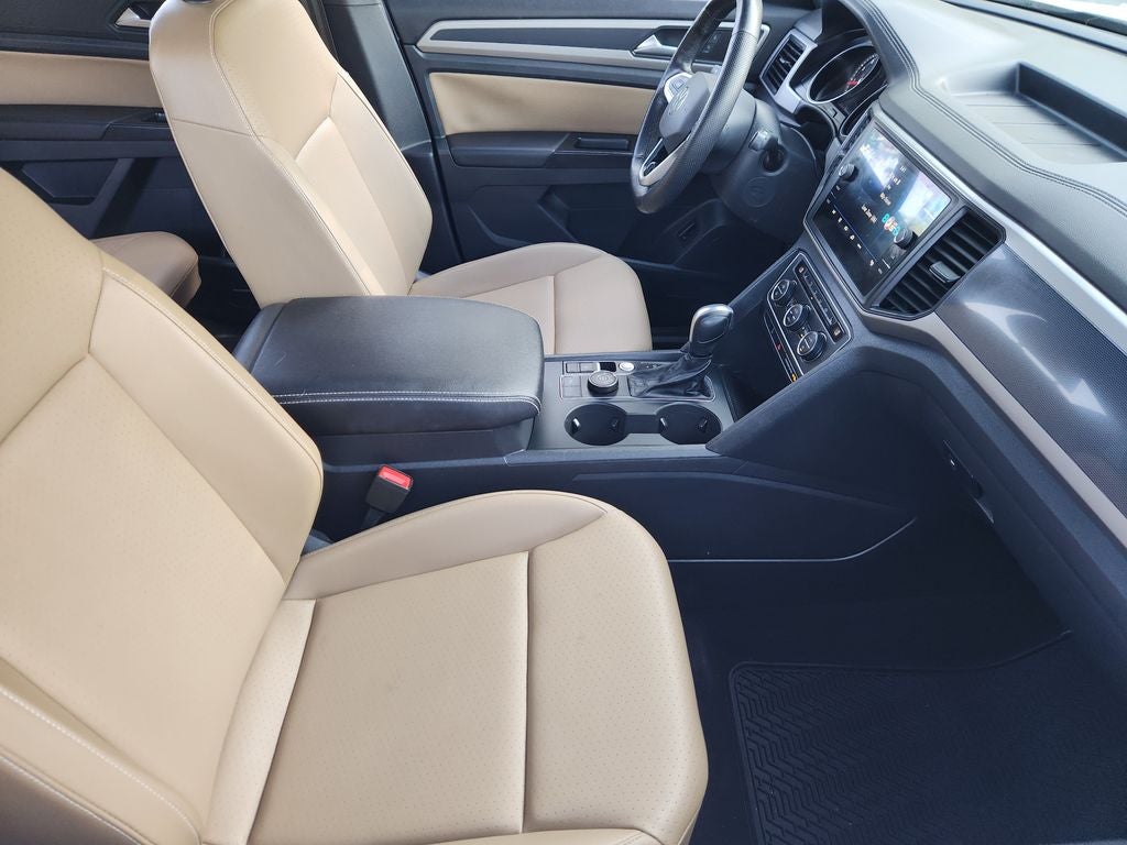 2020 Volkswagen Atlas Cross Sport 3.6L V6 SE w/Technology R-Line 4Motion