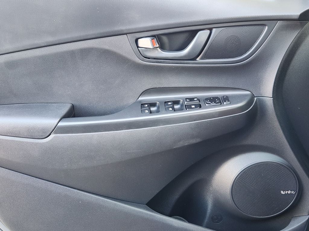 2021 Hyundai Kona SEL Plus
