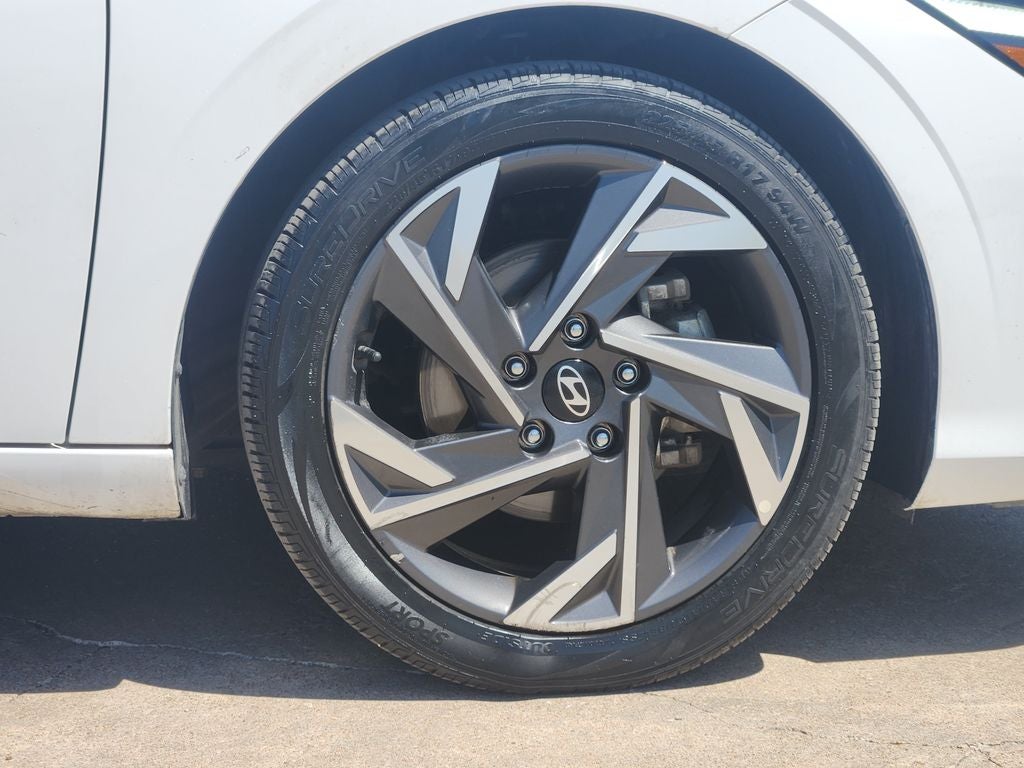 2024 Hyundai Elantra Limited